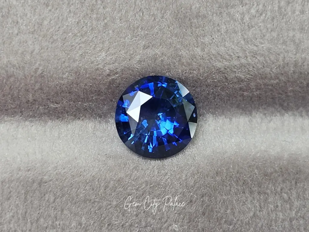 Natural Royal Blue Sapphire [BS010]
