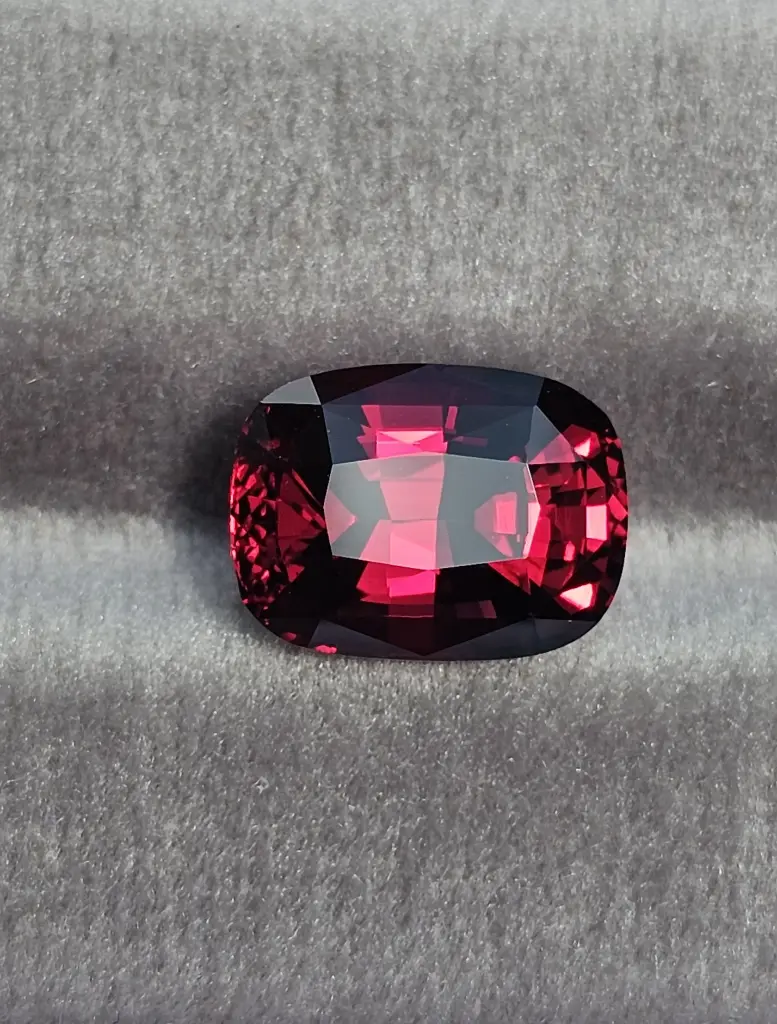 Natural Pyrope Almandite Garnet [NP001]