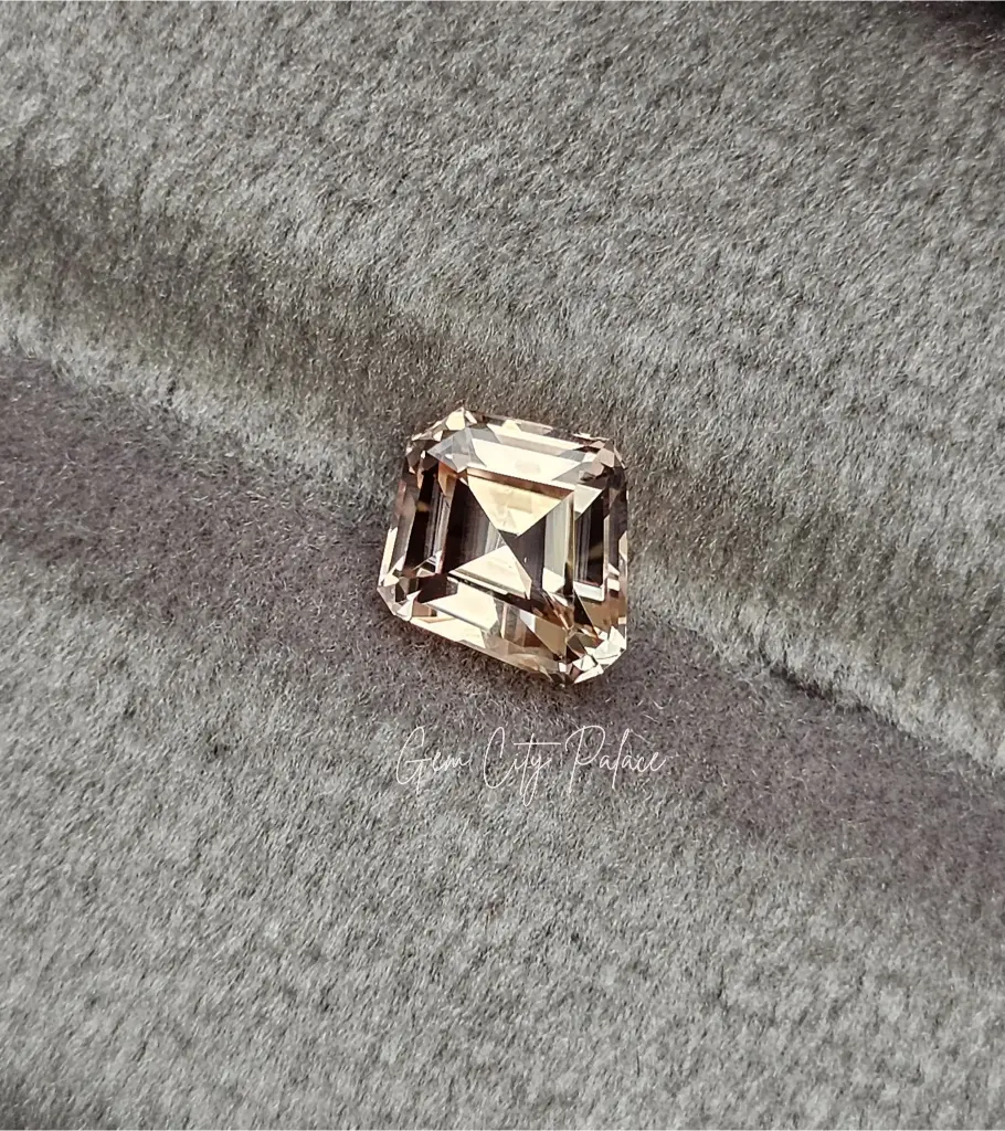 Natural Peach Sapphire [NPES001]